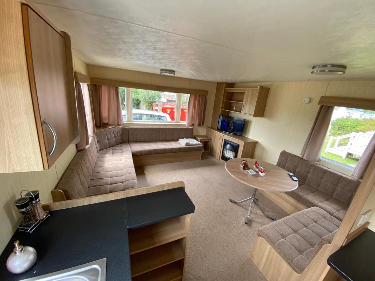3 Bed 8 Berth Caravan In California Cliffs - M1 Great Yarmouth Buitenkant foto