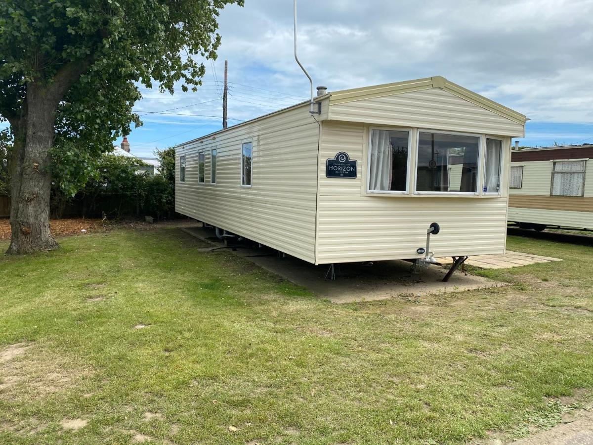 3 Bed 8 Berth Caravan In California Cliffs - M1 Great Yarmouth Buitenkant foto